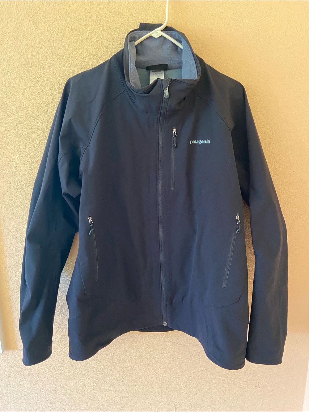Mens Patagonia Black Full Zip Guide Jacket, Size Large, Stretch
